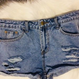 Cute Light-wash shorts with a high waisted fit
